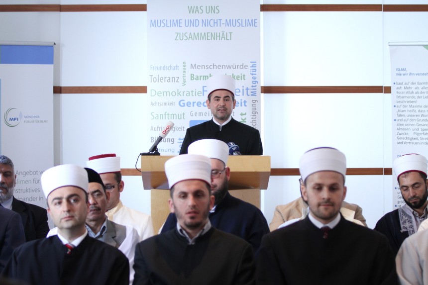 IS-Terror_verurteilt_von_Muenchner_Imamen_SZ_Beitrag2014