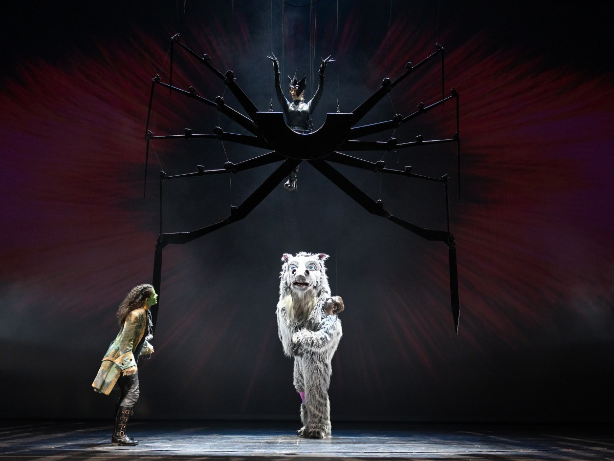 „Die Unendliche Geschichte“ in der gefeierten Bühnenadaption des Salzburger Landestheaters bis Sonntag, den 25.6. im Deutschen Theater München; Musik: Katrin&nbsp;Schweiger